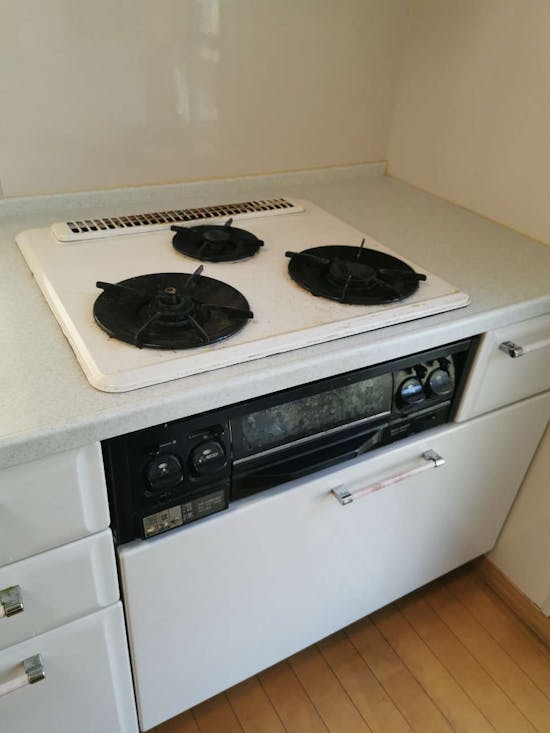 工事前 神奈川県横浜市のお客様のビルトインコンロ交換工事