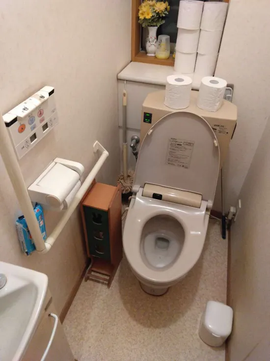 工事前　神奈川県足柄上郡大井町のお客様のトイレ交換工事