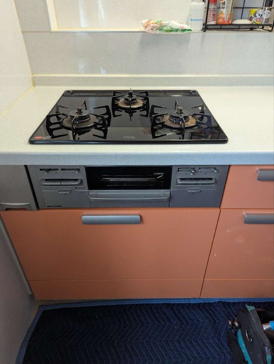 工事前　三重県桑名市のお客様のビルトインコンロ交換工事