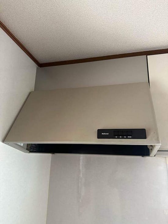 工事前　東京都八王子市のお客様の換気扇＆レンジフード交換工事