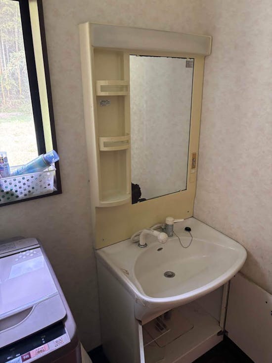 工事前　茨城県北茨城市のお客様の洗面化粧台交換工事