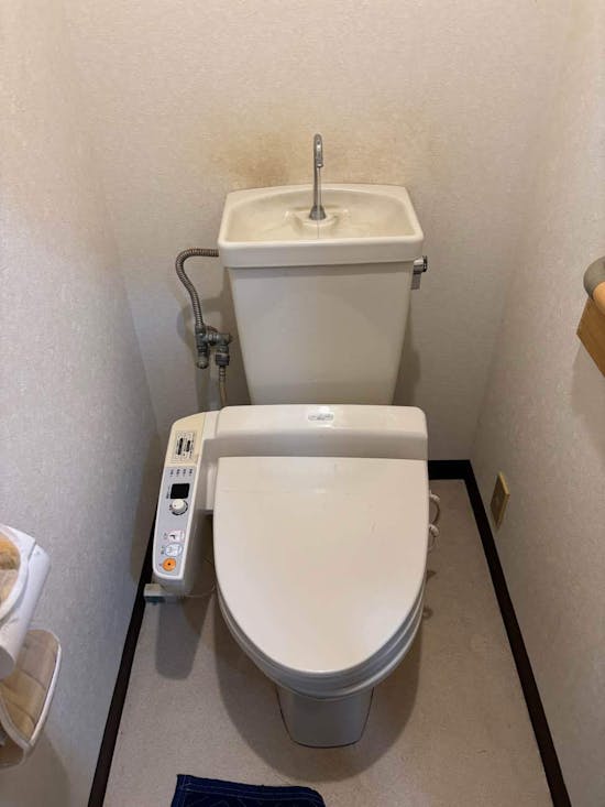 工事前　茨城県取手市宮和田のお客様のトイレ交換工事