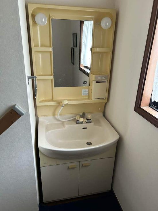 工事前　神奈川県相模原市のお客様の洗面化粧台交換工事