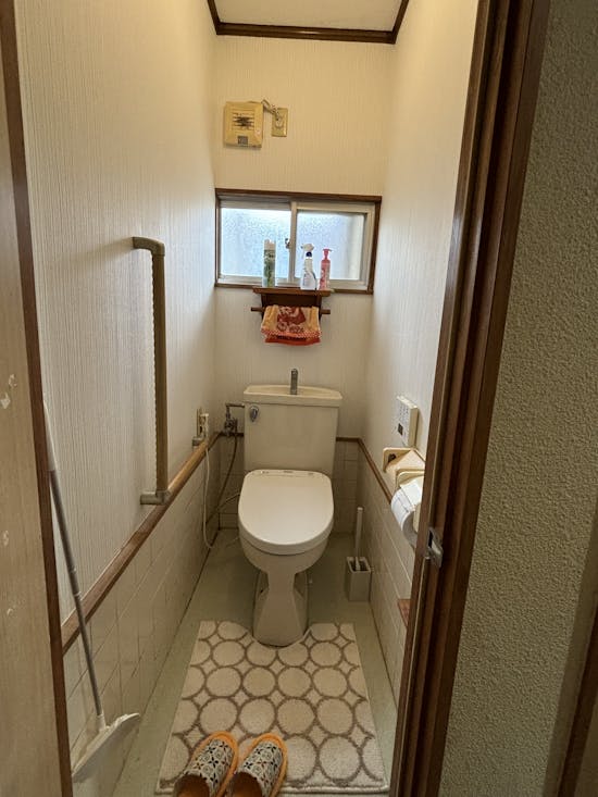 工事前 三浦市のお客様のトイレ工事