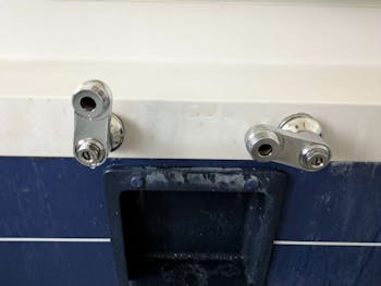 静岡県浜松市のお客様の浴室混合水栓交換工事　具体的な工事内容2