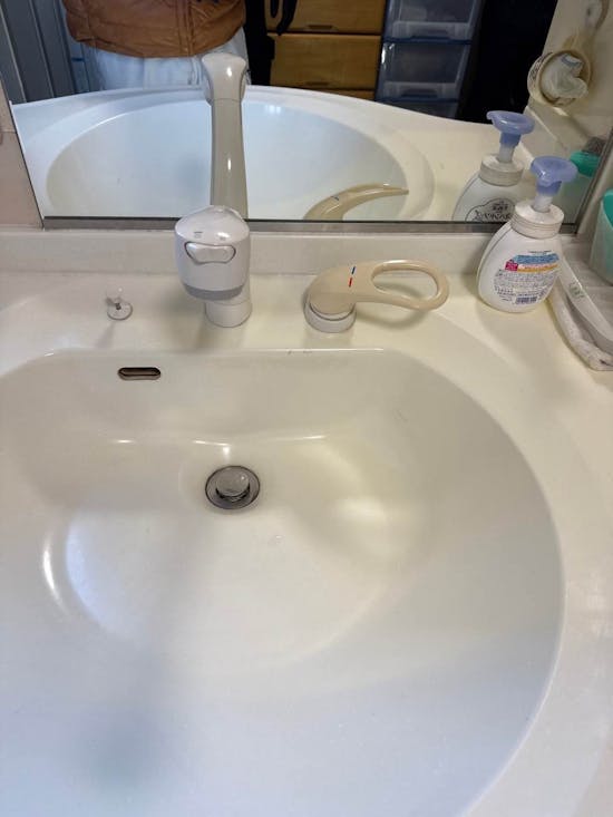 工事前　静岡県磐田市のお客様の洗面水栓交換工事