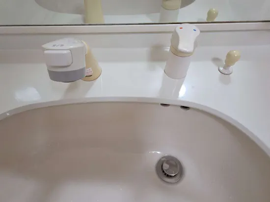 工事前　栃木県宇都宮市のお客様の洗面台水栓交換工事