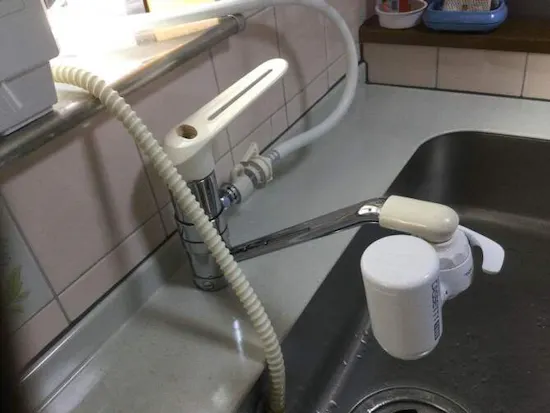 工事前　東京都羽村市のお客様のキッチン水栓・止水栓交換工事