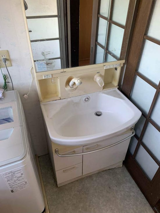 工事前　埼玉県熊谷市のお客様の洗面化粧台交換工事