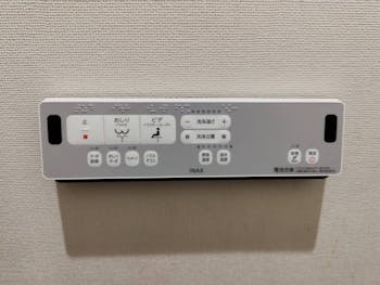 鴻巣市のお客様の温水洗浄便座交換工事　具体的な工事内容2