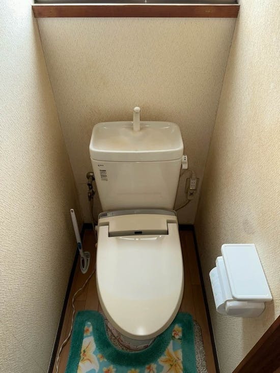工事前 千葉県長生郡のお客様のトイレ交換・内装パック工事