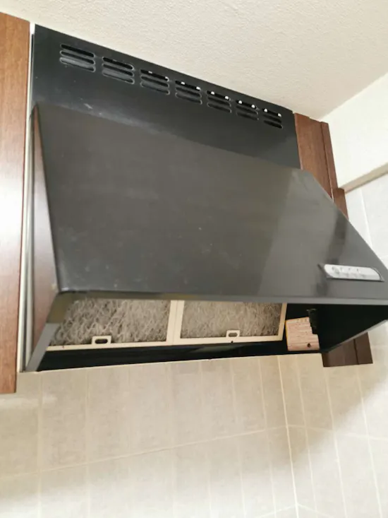 工事前　神奈川県平塚市のお客様のレンジフード交換工事