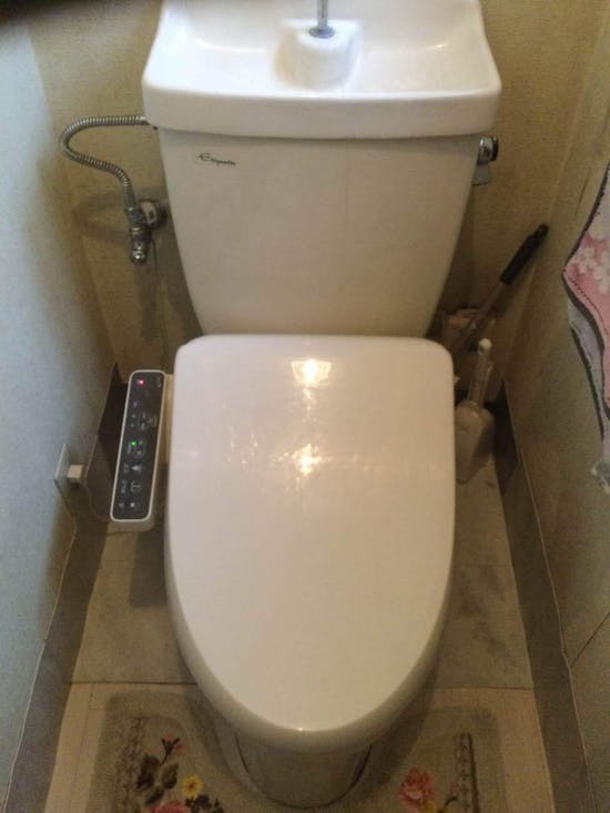 工事前　東京都羽村市のお客様シャワートイレ交換工事