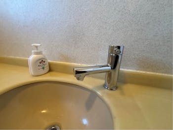 群馬県前橋市のお客様のトイレ交換・手洗い水栓交換工事　具体的な工事内容1