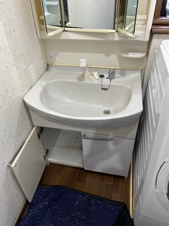 工事前　宮城県仙台市のお客様の洗面化粧台交換工事