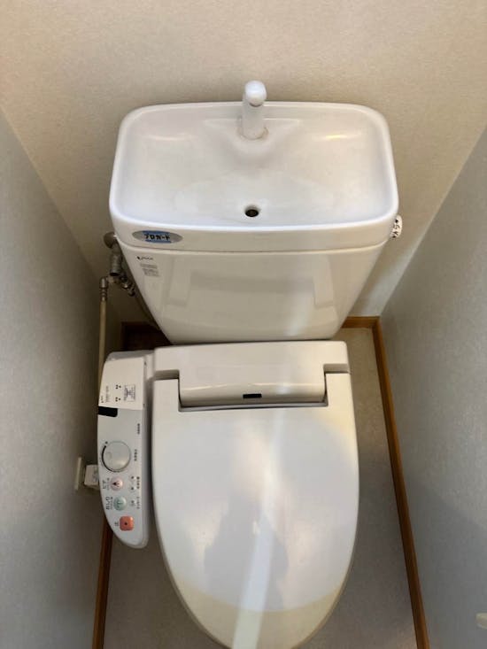 工事前　群馬県北群馬郡のお客様のトイレ交換工事パック