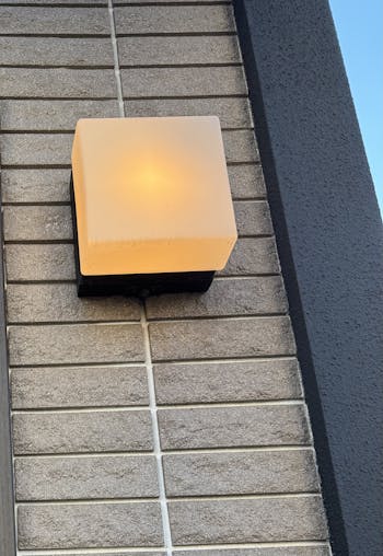 相模原市南区のお客様の玄関ドアホン・門柱灯・玄関灯交換工事　具体的な工事内容1