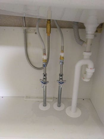 神奈川県足柄上郡松田町のお客様の洗面台水栓工事　具体的な工事内容1