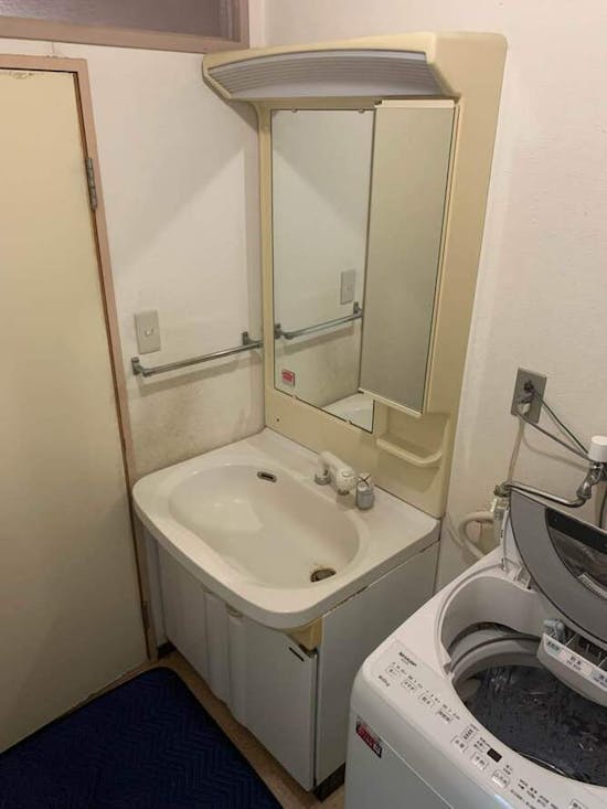 工事前　埼玉県羽生市のお客様の洗面化粧台交換工事