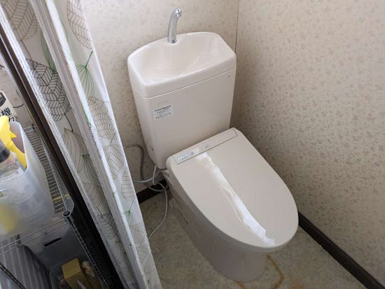 工事後　静岡県駿東郡長泉町のお客様のトイレ＋紙巻器交換工事