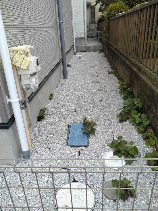 工事前　八王子市のお客様の物置・倉庫工事