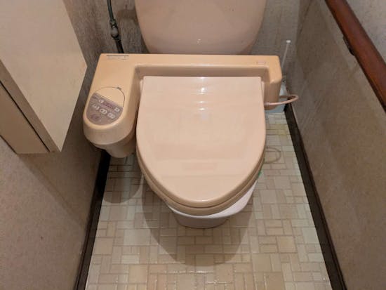 工事前　静岡県静岡市のお客様の便座交換　工事