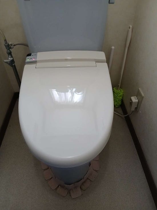 工事前 茨城県北茨城市のお客様のトイレ便座交換工事