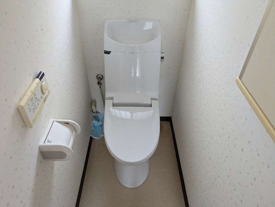 工事前　静岡県浜松市のトイレリフォーム工事