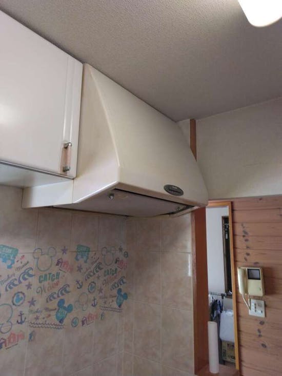 工事前　神奈川県小田原市のお客様のレンジフード＋ビルコン工事