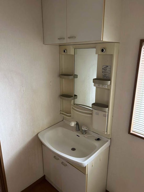 工事前　神奈川県相模原市のお客様の洗面化粧台交換工事 