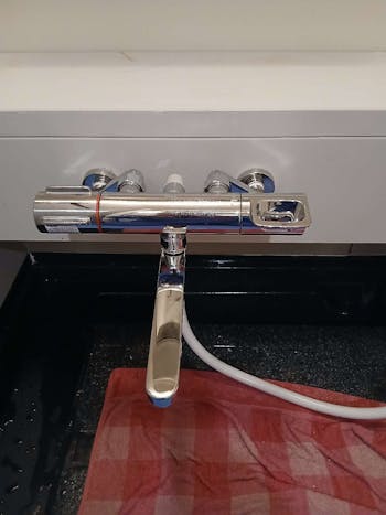 茨城県牛久市のお客様のバス水栓交換工事