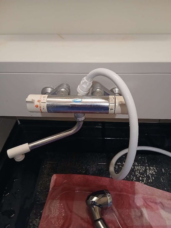 工事前　茨城県牛久市のお客様のバス水栓交換工事