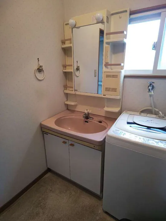 工事前　福島県いわき市のお客様の洗面化粧台工事