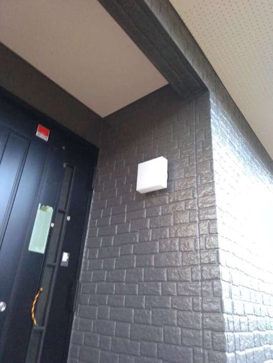 工事後 埼玉県飯能市のお客様の玄関及びキッチン照明交換工事