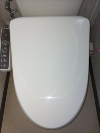 沼津市のお客様の温水洗浄便座交換工事