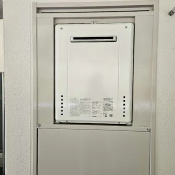 神奈川県横須賀市のお客様の給湯器交換工事