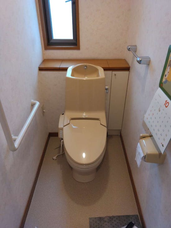工事前 神奈川県横須賀市のお客様のEXトイレ交換工事