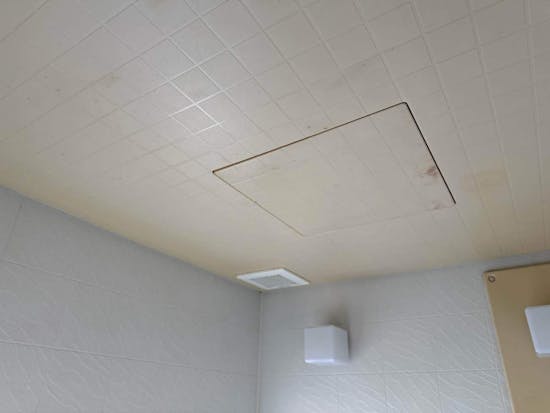 工事前　静岡県静岡市のお客様の浴室暖房乾燥機工事