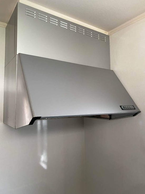 工事前　埼玉県川越市のお客様のレンジフード交換工事