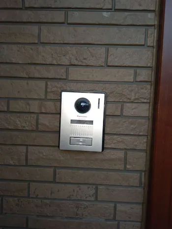 東京都青梅市のお客様のドアホン交換工事　具体的な工事内容1