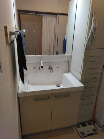 東京都日野市のお客様の洗面化粧台交換工事