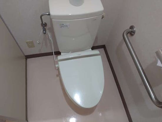 工事前　愛知県名古屋市のお客様の暖房便座交換工事