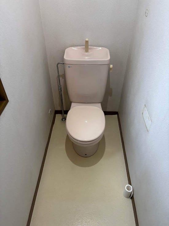 工事前　
茨城県高萩市のお客様のトイレ交換工事