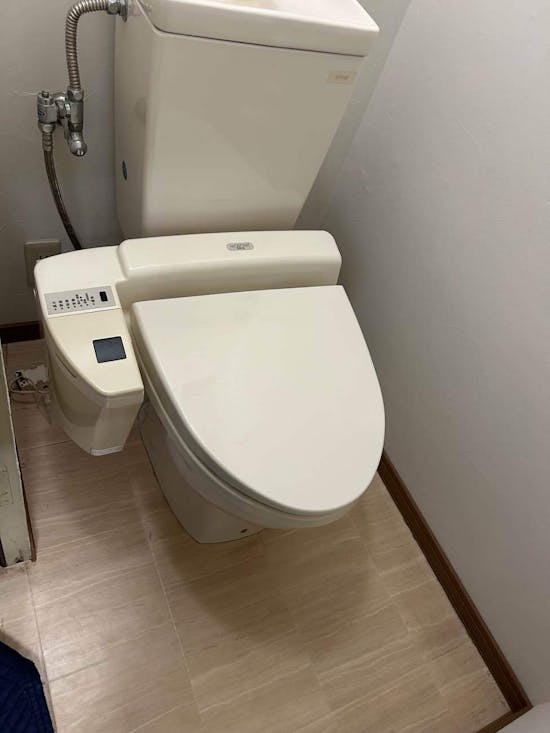 工事前　東京都八王子市のお客様のイレ、床(CF)工事