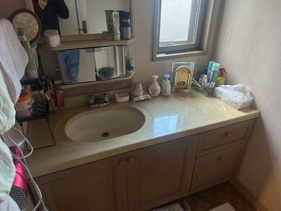 工事前　神奈川県相模原市のお客様の洗面化粧台交換工事