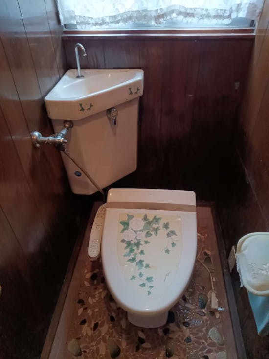 工事前 東京都西多摩郡のお客様のTOTO トイレ交換工事