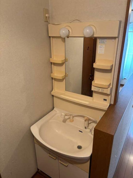 工事前　茨城県水戸市のお客様の洗面化粧台交換工事