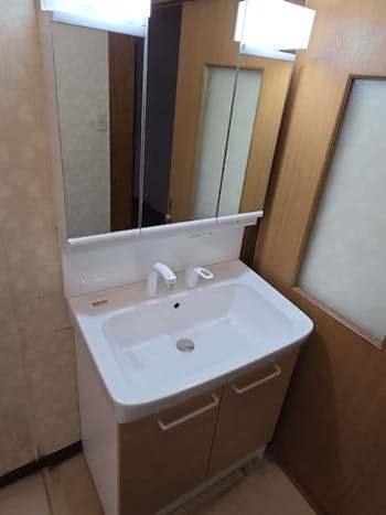 栃木県那須塩原市のお客様の洗面化粧台交換工事