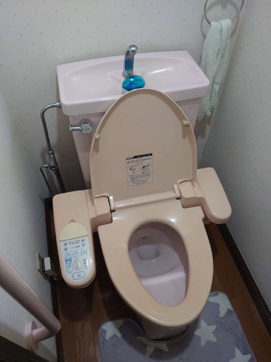 工事前　埼玉県朝霞市の便座交換工事