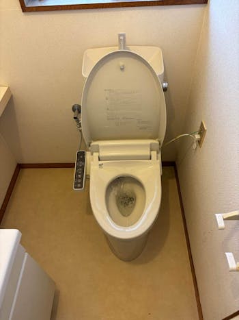 茨城県牛久市のお客様のトイレ交換・CF張替工事